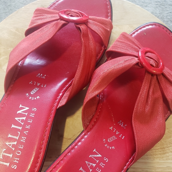 Red Italian Shoemakers Sandal wedges - Picture 4 of 7